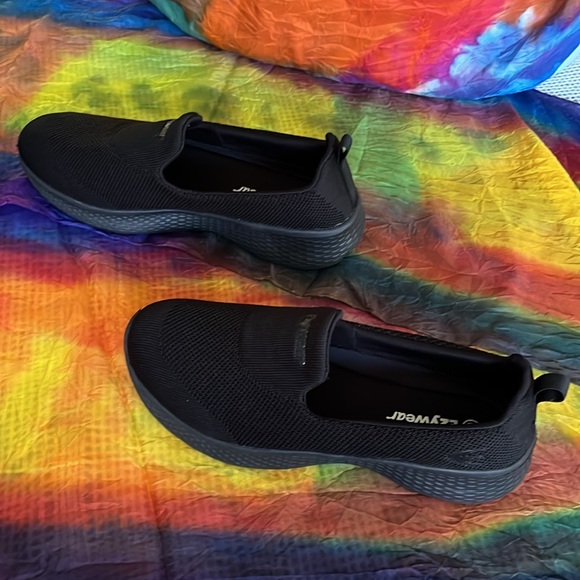 Ezywear Euro 39 US 8.5 Mesh Pull-on Lightweight Cushioned footbed Walking shoe - Picture 3 of 11